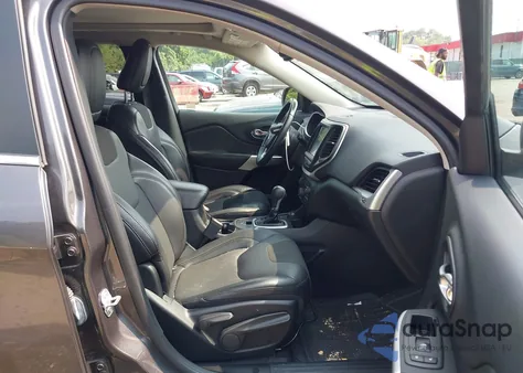 2018 Jeep Cherokee Latitude Plus 4X4 из США, поврежденный, VIN 1C4PJMLB8JD547642